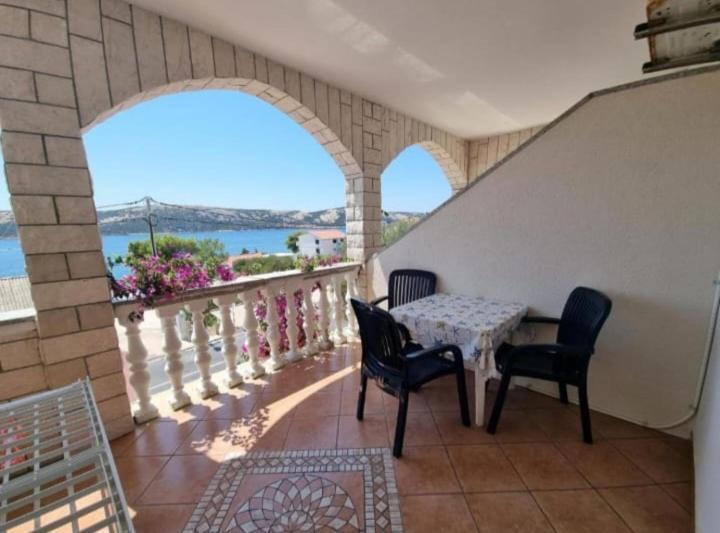 Apartmanibeta Stara Novalja Εξωτερικό φωτογραφία